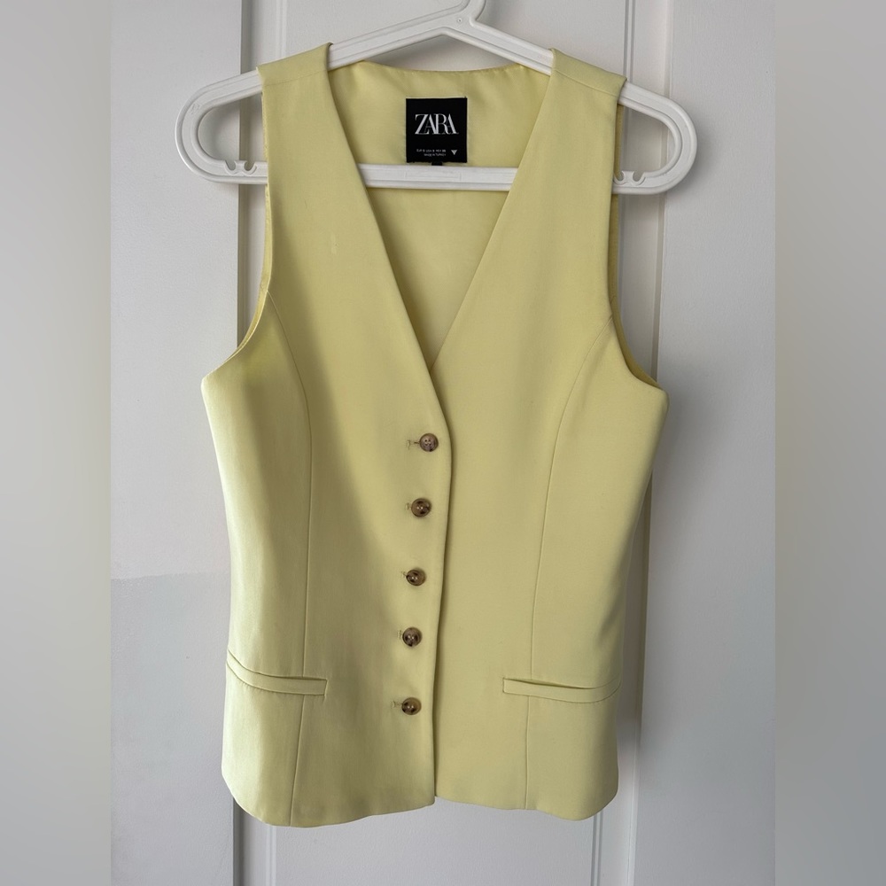 Zara light yellow waistcoat vest top Small